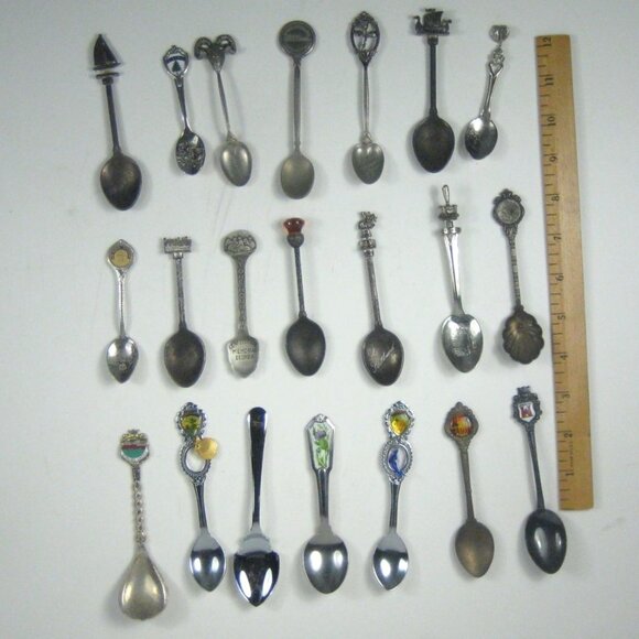 Vintage Collectible Souvenir Spoon Set Of 21 - Picture 11 of 16